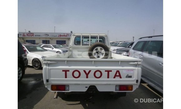 Buy Import Toyota Land Cruiser White Car in Import - Dubai in Abseron Buy Import Toyota Land Cruiser White Car in Import - Dubai in Abseron