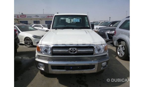 Buy Import Toyota Land Cruiser White Car in Import - Dubai in Abseron Buy Import Toyota Land Cruiser White Car in Import - Dubai in Abseron