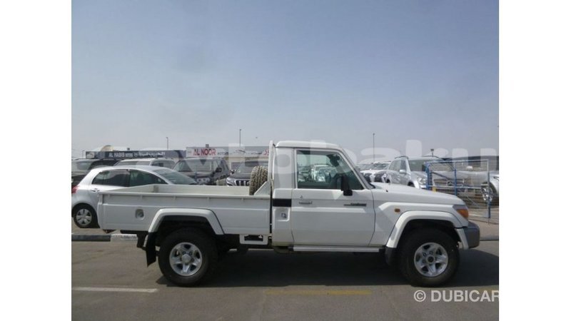 Big with watermark toyota land cruiser abseron import dubai 2483
