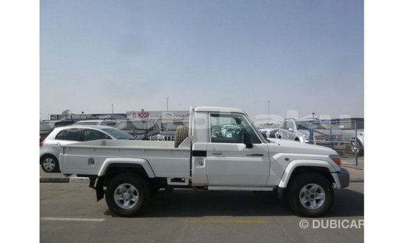 Buy Import Toyota Land Cruiser White Car in Import - Dubai in Abseron Buy Import Toyota Land Cruiser White Car in Import - Dubai in Abseron