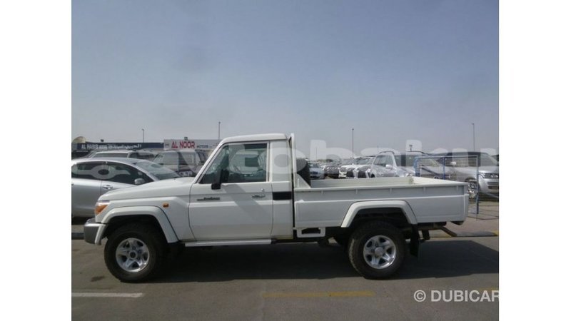 Big with watermark toyota land cruiser abseron import dubai 2483