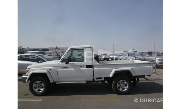 Buy Import Toyota Land Cruiser White Car in Import - Dubai in Abseron Buy Import Toyota Land Cruiser White Car in Import - Dubai in Abseron
