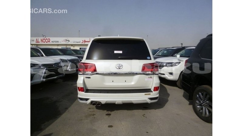 Big with watermark toyota land cruiser abseron import dubai 2484