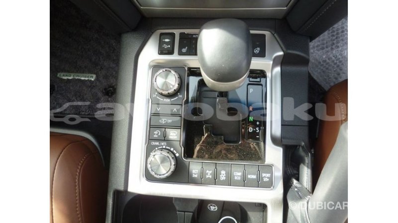 Big with watermark toyota land cruiser abseron import dubai 2484