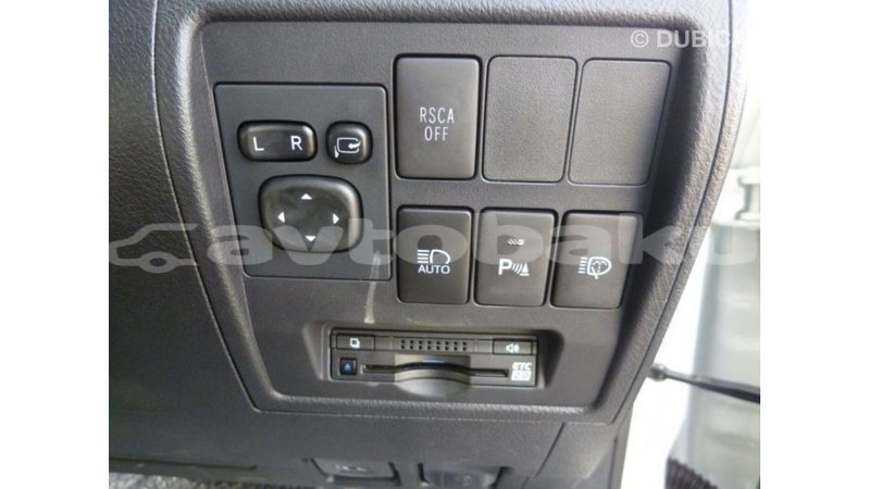 Big with watermark toyota land cruiser abseron import dubai 2484