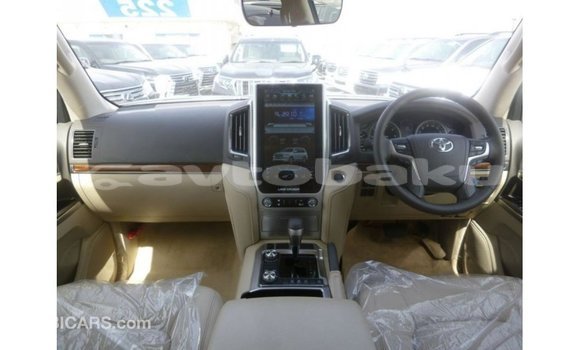 Buy Import Toyota Land Cruiser White Car in Import - Dubai in Abseron Buy Import Toyota Land Cruiser White Car in Import - Dubai in Abseron