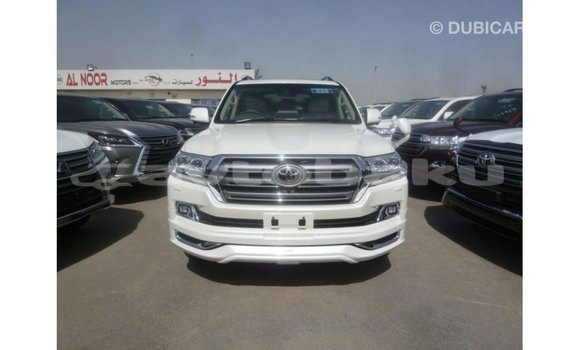 Buy Import Toyota Land Cruiser White Car in Import - Dubai in Abseron Buy Import Toyota Land Cruiser White Car in Import - Dubai in Abseron