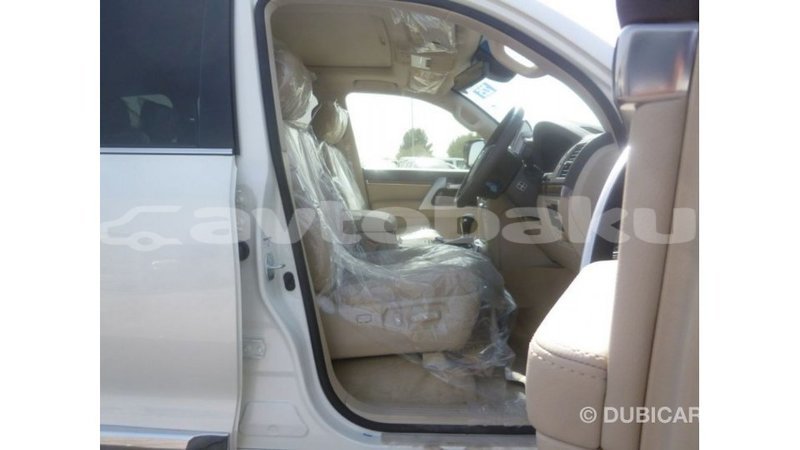 Big with watermark toyota land cruiser abseron import dubai 2485