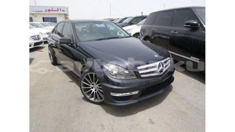 Big with watermark mercedes benz 190 abseron import dubai 2490