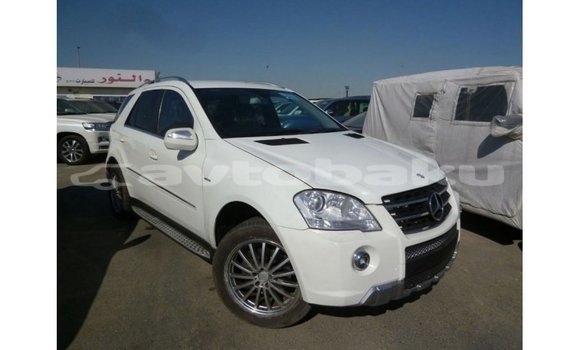 Buy Import Mercedes-Benz 190 White Car in Import - Dubai in Abseron Buy Import Mercedes-Benz 190 White Car in Import - Dubai in Abseron