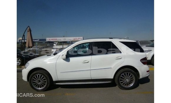 Buy Import Mercedes-Benz 190 White Car in Import - Dubai in Abseron Buy Import Mercedes-Benz 190 White Car in Import - Dubai in Abseron