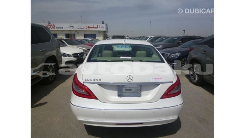 Big with watermark mercedes benz 190 abseron import dubai 2494