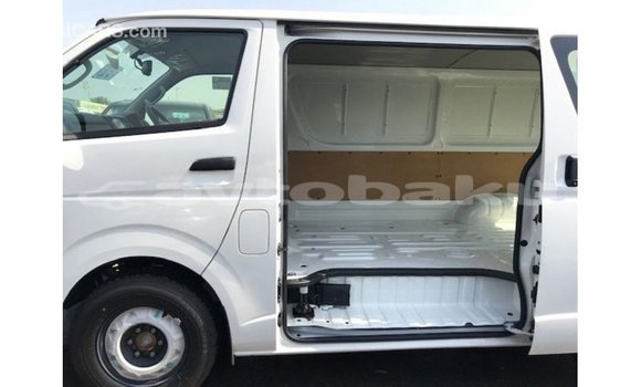 Buy Import Toyota Hiace White Car in Import - Dubai in Abseron Buy Import Toyota Hiace White Car in Import - Dubai in Abseron