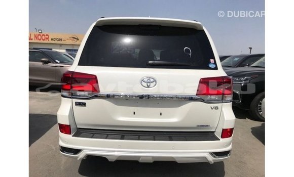 Buy Import Toyota Land Cruiser White Car in Import - Dubai in Abseron Buy Import Toyota Land Cruiser White Car in Import - Dubai in Abseron