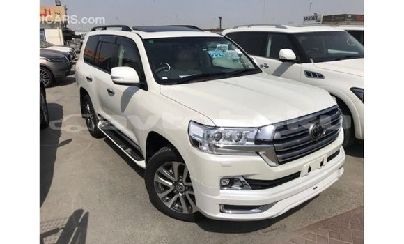 Buy Import Toyota Land Cruiser White Car in Import - Dubai in Abseron Buy Import Toyota Land Cruiser White Car in Import - Dubai in Abseron