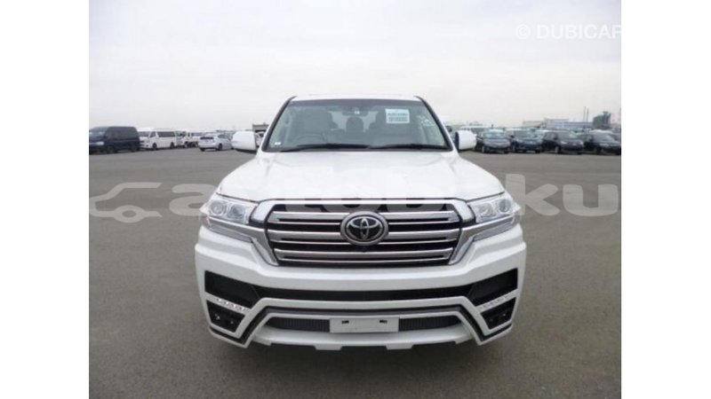 Big with watermark toyota land cruiser abseron import dubai 2501
