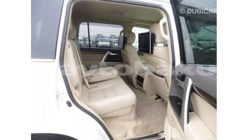 Big with watermark toyota land cruiser abseron import dubai 2501