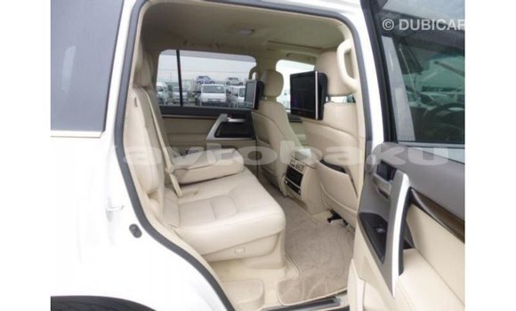 Buy Import Toyota Land Cruiser White Car in Import - Dubai in Abseron Buy Import Toyota Land Cruiser White Car in Import - Dubai in Abseron