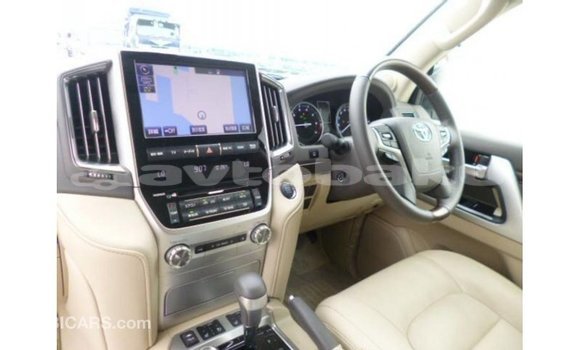 Buy Import Toyota Land Cruiser White Car in Import - Dubai in Abseron Buy Import Toyota Land Cruiser White Car in Import - Dubai in Abseron