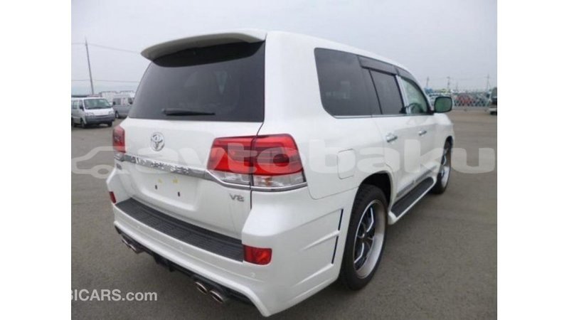 Big with watermark toyota land cruiser abseron import dubai 2501