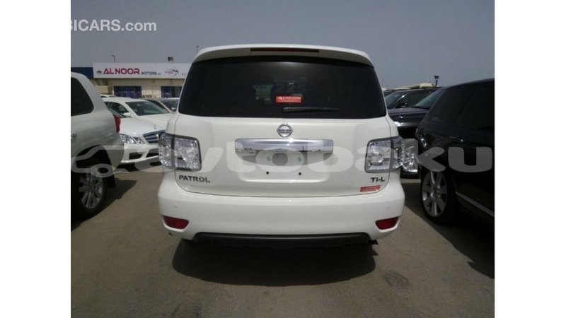 Big with watermark nissan patrol abseron import dubai 2515