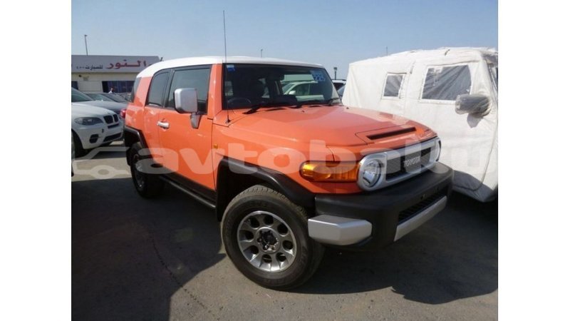 Big with watermark toyota fj cruiser abseron import dubai 2517