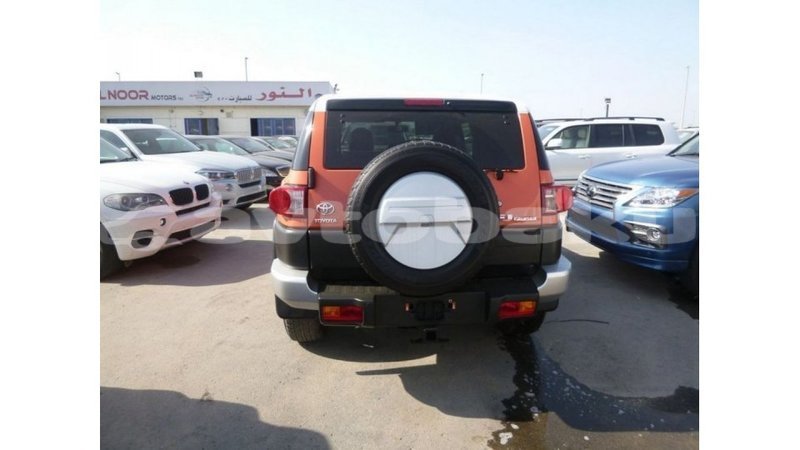 Big with watermark toyota fj cruiser abseron import dubai 2517