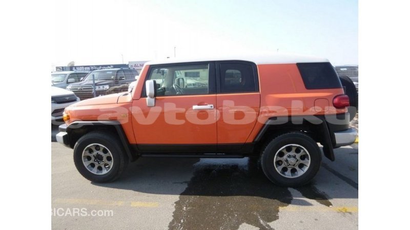 Big with watermark toyota fj cruiser abseron import dubai 2517