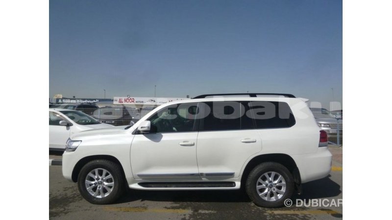 Big with watermark toyota land cruiser abseron import dubai 2526