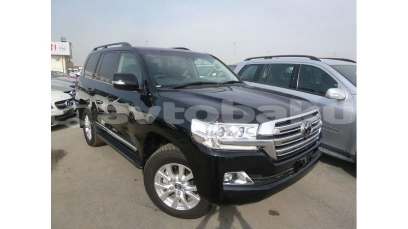 Big with watermark toyota land cruiser abseron import dubai 2528
