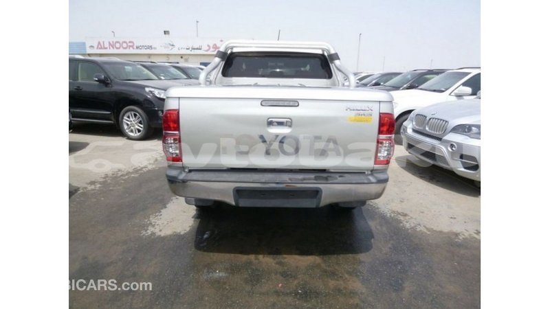Big with watermark toyota hilux abseron import dubai 2536