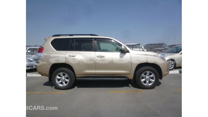 Big with watermark toyota prado abseron import dubai 2537