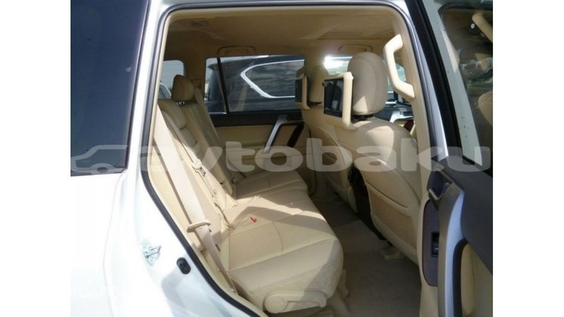 Big with watermark toyota prado abseron import dubai 2540