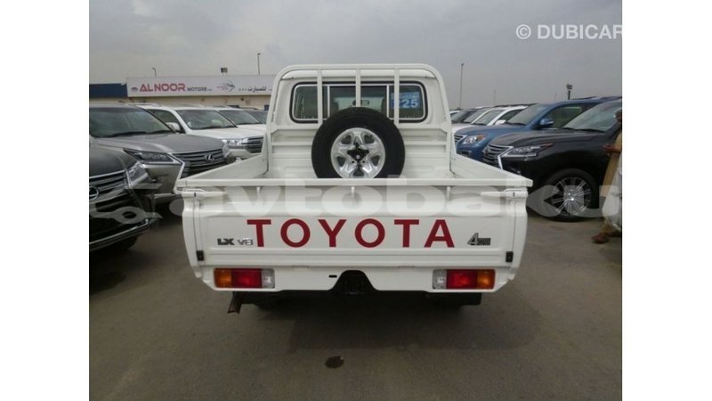 Big with watermark toyota land cruiser abseron import dubai 2545