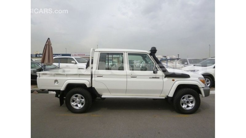 Big with watermark toyota land cruiser abseron import dubai 2545