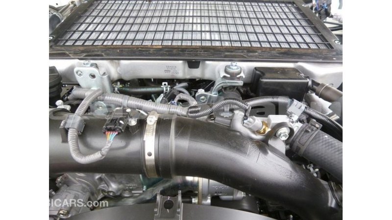 Big with watermark toyota land cruiser abseron import dubai 2545