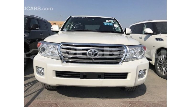 Big with watermark toyota land cruiser abseron import dubai 2547