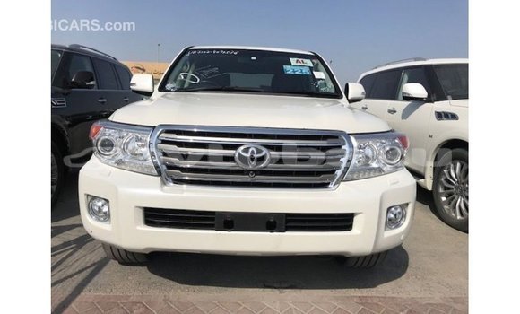 Buy Import Toyota Land Cruiser White Car in Import - Dubai in Abseron Buy Import Toyota Land Cruiser White Car in Import - Dubai in Abseron