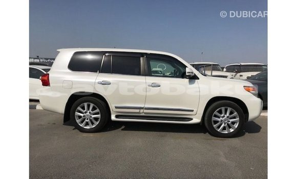 Buy Import Toyota Land Cruiser White Car in Import - Dubai in Abseron Buy Import Toyota Land Cruiser White Car in Import - Dubai in Abseron