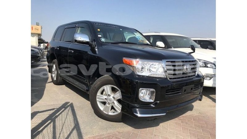 Big with watermark toyota land cruiser abseron import dubai 2548