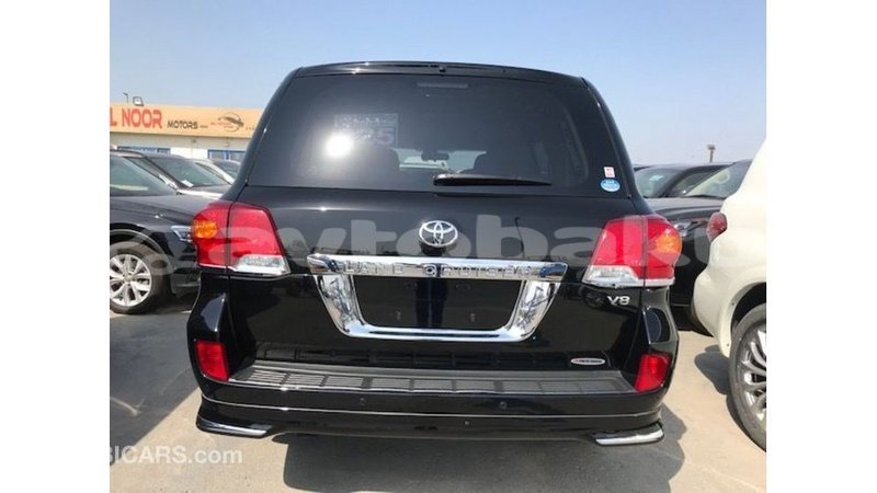 Big with watermark toyota land cruiser abseron import dubai 2548