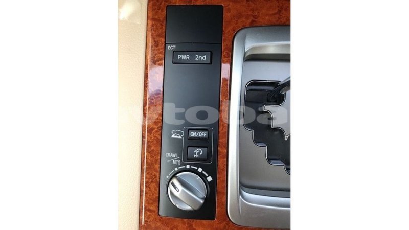 Big with watermark toyota land cruiser abseron import dubai 2548