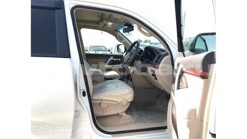 Big with watermark toyota land cruiser abseron import dubai 2550