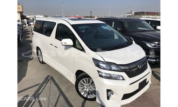 Buy Import Toyota Vellfire White Car in Import - Dubai in Abseron Buy Import Toyota Vellfire White Car in Import - Dubai in Abseron