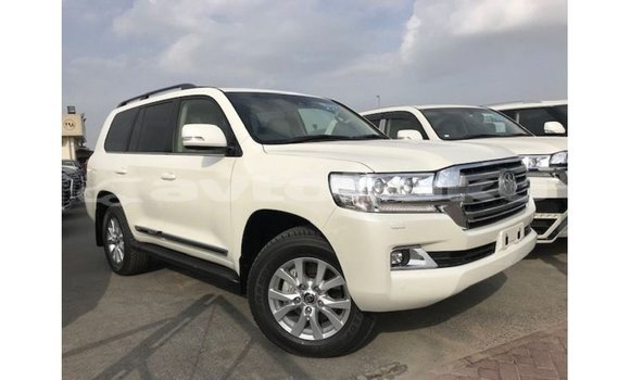 Buy Import Toyota Land Cruiser White Car in Import - Dubai in Abseron Buy Import Toyota Land Cruiser White Car in Import - Dubai in Abseron