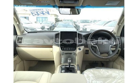 Buy Import Toyota Land Cruiser White Car in Import - Dubai in Abseron Buy Import Toyota Land Cruiser White Car in Import - Dubai in Abseron
