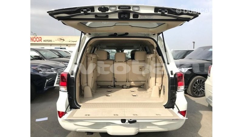 Big with watermark toyota land cruiser abseron import dubai 2552