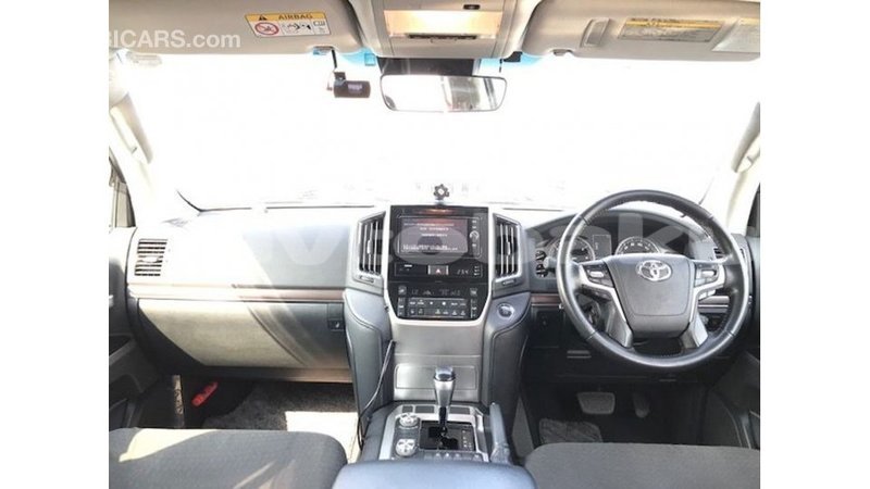 Big with watermark toyota land cruiser abseron import dubai 2553