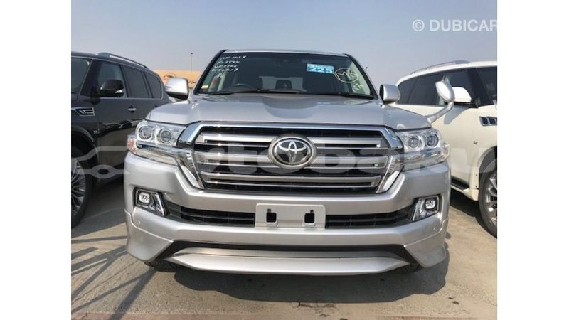 Big with watermark toyota land cruiser abseron import dubai 2553