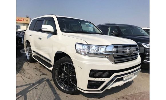 Buy Import Toyota Land Cruiser White Car in Import - Dubai in Abseron Buy Import Toyota Land Cruiser White Car in Import - Dubai in Abseron